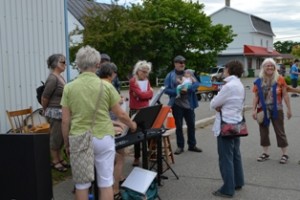 Des musiciens ont ajouté une ambiance festive à l'activité.