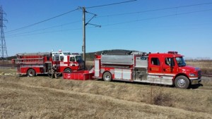 Feu broussaille-3 _champ voisin Bombardier_2 mai 2015_réduite