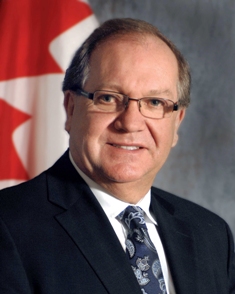 Honorable Bernard Valcourt_réduite