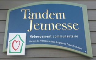 Tandem Jeunesse_enseigne_28 mai 2015_réduite