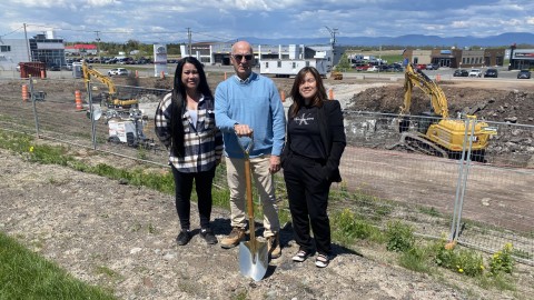 	            	Un troisième immeuble pour compléter la place Florimay à Montmagny	            