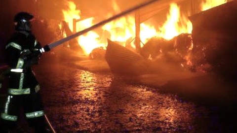 Le feu détruit un bâtiment de ferme à Saint-Germain-de-Kamouraska