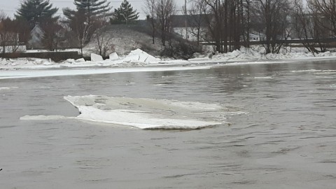 Un embâcle s’est formé sur la rivière du Sud à Montmagny et quelques débordements ont été signalés