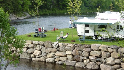 CAMPING DE L'ANNÉE À SAINT-RAPHAËL