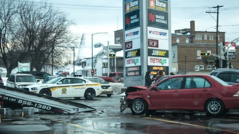 Accident impliquant plusieurs véhicules dans le stationnement du Carrefour de La Pocatière