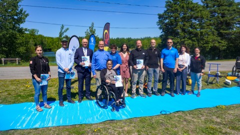 Le plein air accessible aux personnes handicapées et à mobilité réduite