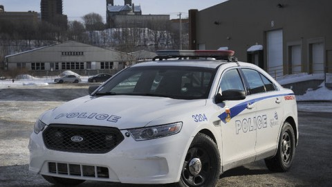 Un voleur en herbe de roulottes se fait rapidement pincer par les policiers de Québec