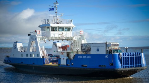 Début du service du NM Grue-des-Îles