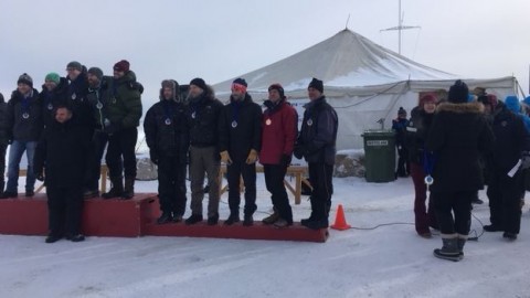 L’équipe de canot à glace de la Fromagerie de L'Ile-aux-Grues commence la saison sur la 3e marche du podium