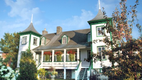 Au cur du Vieux-Montmagny : histoire et architecture Un circuit interactif dans les rues du centre-ville