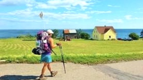 Bottes et vélo de passage sur la voie du St-Laurent