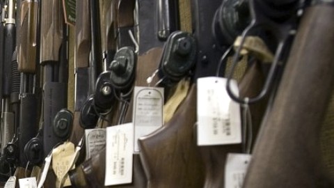 LES INTERVENANTES EN VIOLENCE CONJUGALE SALUENT LE DÉPÔT DU PROJET DE LOI 20 CONCERNANT LE REGISTRE QUÉBÉCOIS DES ARMES À FEU