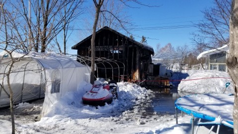 Un garage est la proie des flammes à Cap-Saint-Ignace