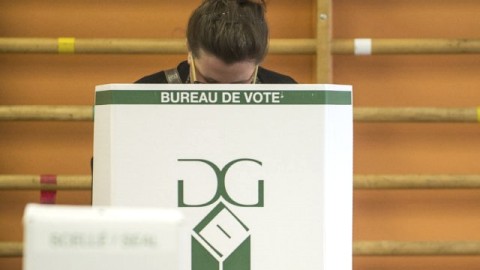 RÉFÉRENDUM ET GOUVERNANCE DÉMOCRATIQUE