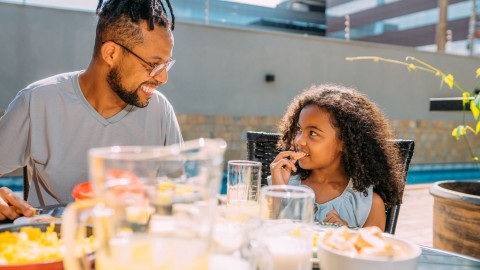 Des dizaines de milliers d’enfants ne mangent pas avant d’aller à l’école 