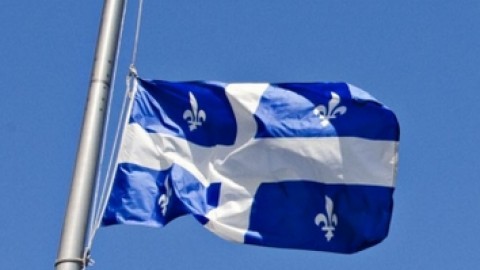 Montmagny mettra ses drapeaux en berne en mémoire des victimes de la COVID-19