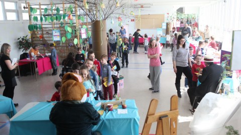 L’école de l’Orée-des-Bois de Sainte-Louise vous invite à la quatrième édition du Salon du livre