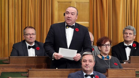 Bernard Généreux estime qu’après trois ans d’échecs, le gouvernement Trudeau jette déjà la serviette au sujet de l’équilibre budgétaire