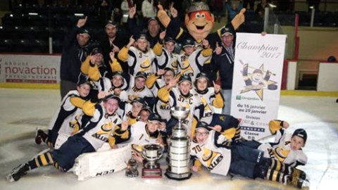  Les Alliés catégorie atome BB, champion du Tournoi National Desjardins de Lévis