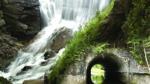 CHUTES D'ARTS