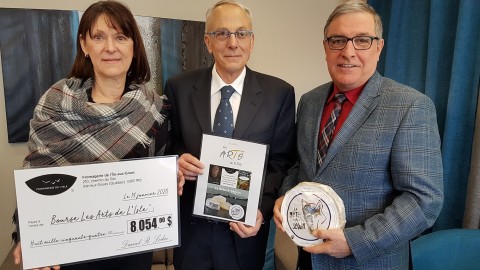 La Fromagerie de l’Île-aux-Grues et Marc Séguin lancent officiellement la bourse Les Arts de l’Isle