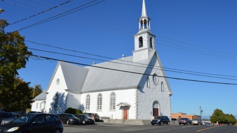 Marie-Eve Proulx annonce 15 000 $ pour la transformation de l’église de Saint-Pierre-de-la-Rivière-du-Sud en salle multifonctionnelle 