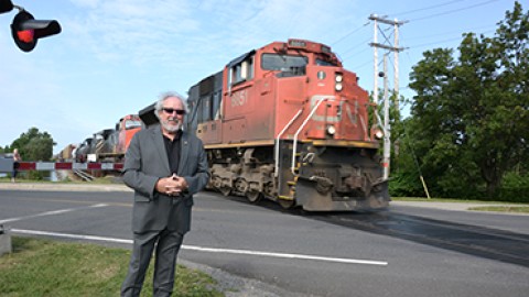 Plusieurs plaintes ont été enregistrées à l'Hôtel de Ville au sujet du bruit excessif et de la vitesse des trains passant à Montmagny