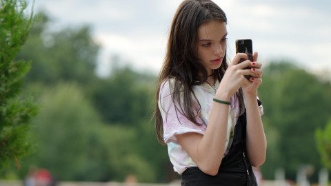 Québec veut bannir les cellulaires à l’école dès 2025