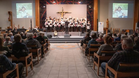Le quinzième concert des familles de la Fondation André-Côté honore vingt défunts