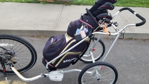 L’utilisation de la remorque à sac de golf pour vélo est acceptée au Club de golf Trois-Saumons