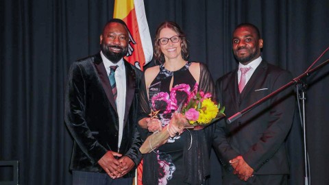 Louise Soucy, présidente de Mission Corail-Haïti Québec, honorée par l’Association des étudiants haïtiens de l’Université Laval