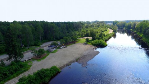 Un nouveau site naturel aménagé en bordure de la rivière Daaquam à Saint-Just