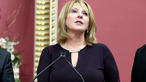 ENTREVUE EXCLUSIVE: CHRISTINE ST-PIERRE PLAIDE POUR LE OUI