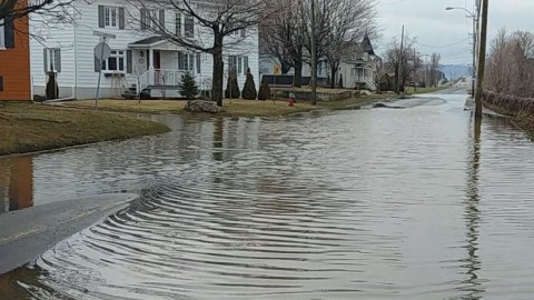 Des rues inondées à Montmagny