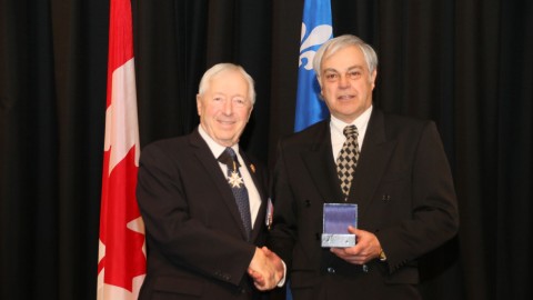 La médaille du Lieutenant-gouverneur pour Aline Bélanger Flamand et monsieur Clermont Morneau de Saint-Pamphile