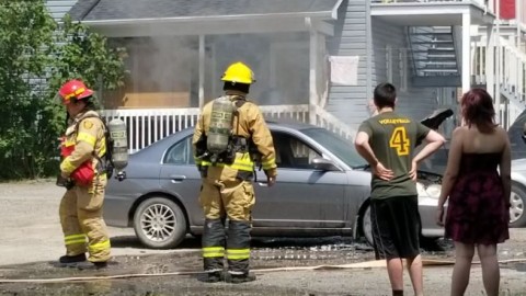 Une voiture prend feu à Montmagny