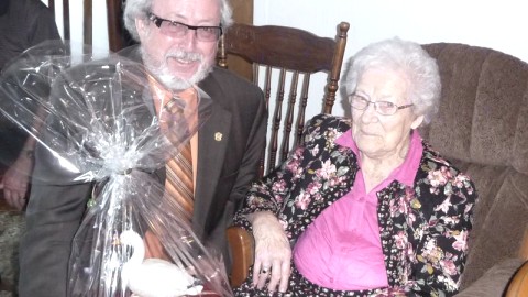 LA DOYENNE FÊTE 104 ANS