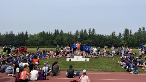 Sports Succès éclatant pour le rendez-vous annuel d’athlétisme au primaire sur la Côte-du-Sud