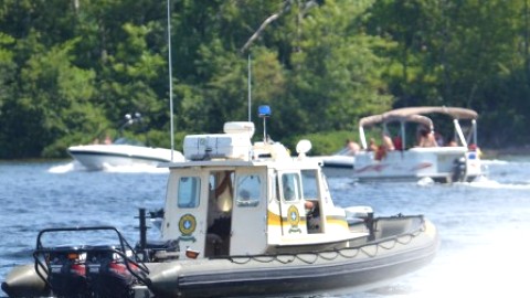 La SQ travaille à récupérer deux adolescentes dans la rivière du Sud à Saint-Raphaël