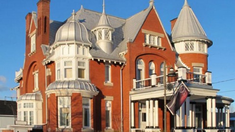 La Maison De Secours La Frontière déménagera au Château canadien