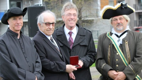 L’abbé Jacques Simard décoré de l’Ordre du Gouverneur