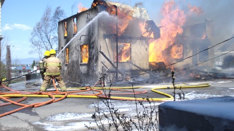 REPORTAGE VIDÉO - Incendie majeur rue du Manoir est Cap-Saint-Ignace