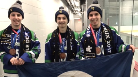 La médaille de bronze aux Jeux du Québec pour trois hockeyeurs de la région 