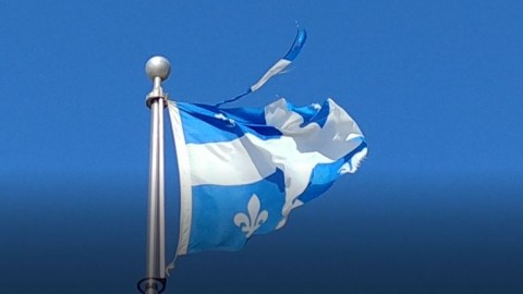 Le ministère de la Justice ne respecte pas ses propres règlements à Montmagny au sujet du drapeau du Québec