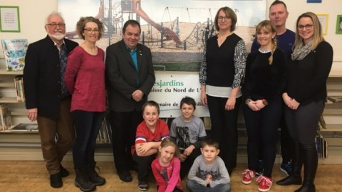 La Caisse Desjardins du Nord de L’Islet s’implique financièrement dans le projet de cour d’école  de Saint-François-Xavier