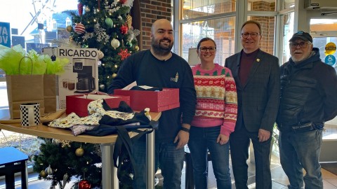 Le 23 décembre dernier, le Comité de la famille et des aînés de Montmagny a distribué près de 300 paniers de Noël à des familles dans le besoin