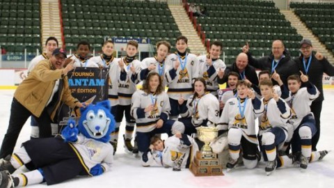 Les Alliés AA de Montmagny-L’Islet sont champions du Tournoi bantam de Rivière-du-Loup dans leur catégorie