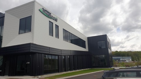 	            	Plastiques Gagnon inaugure son usine lévisienne...reportage de Mario Lacombe	            