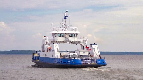 Départ du Grue-des-Iles en cale sèche