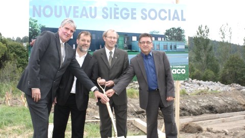 PELLETÉE DE TERRE OFFICIELLE POUR LE NOUVEAU SIÈGE SOCIAL DE DYNACO